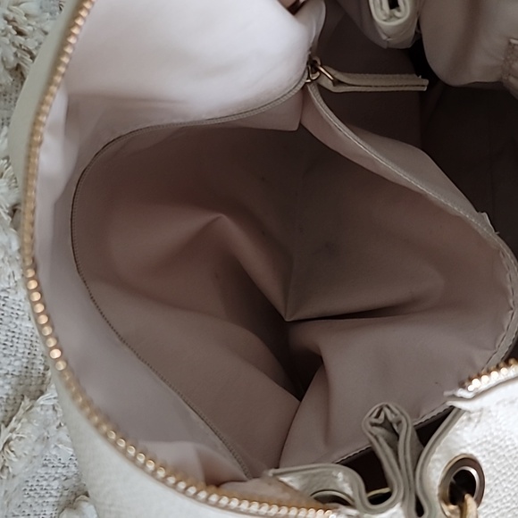 Cream faux leather handbag from H&M - Picture 8 of 10